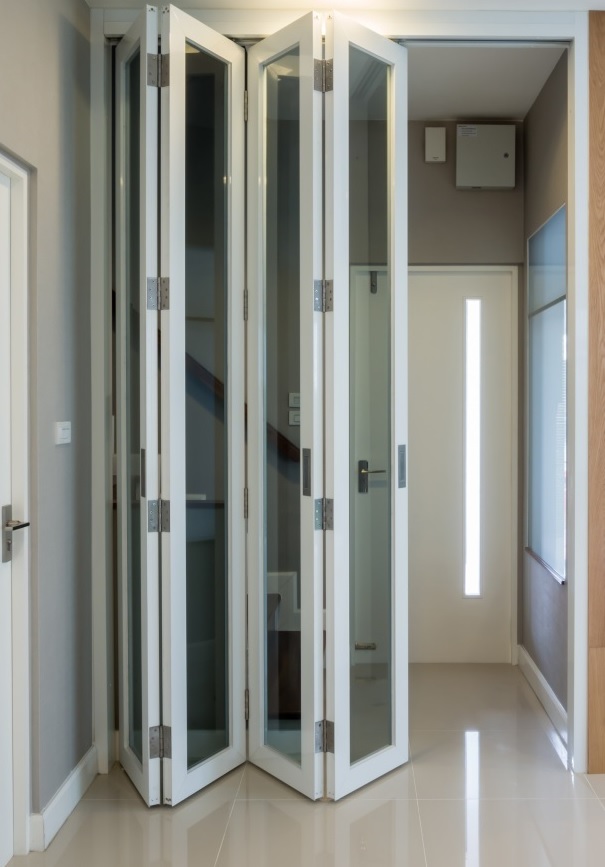 bifold door Canbury, Coombe, KT2